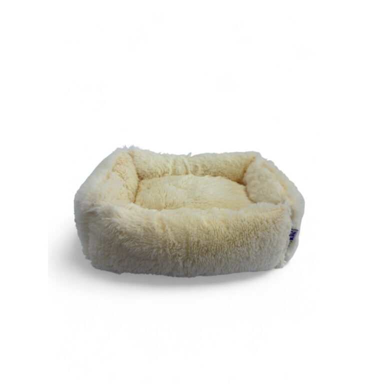 Лежак для животных Foxie Fuzzy cozy 45х35см молочный — цена и наличие Лежак для животных Foxie Fuzzy cozy 45х35см молочный
