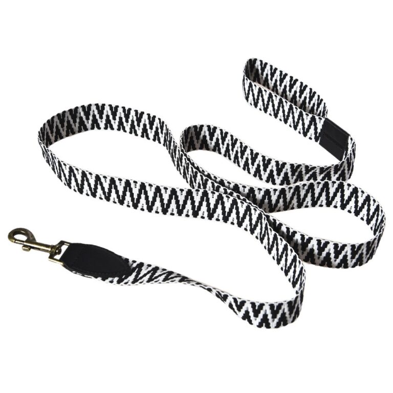 Поводок для собак Foxie Zebra 3,7х200см разноцветный Поводок для собак Foxie Zebra 3,7х200см разноцветный